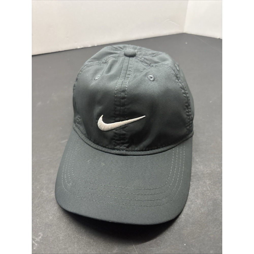 Nike Featherlight Hat Cap Strap back Childs Gray Dri-FIT‎